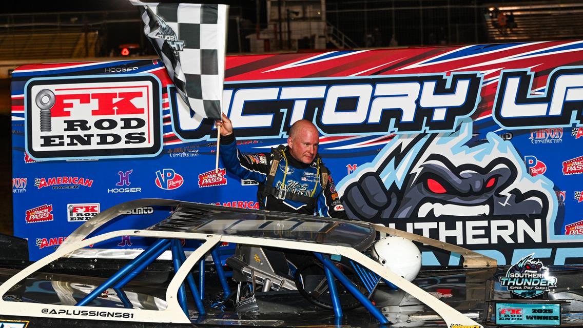 Casey Roberts victorious in Southern Thunder Super Dirt Series debut
