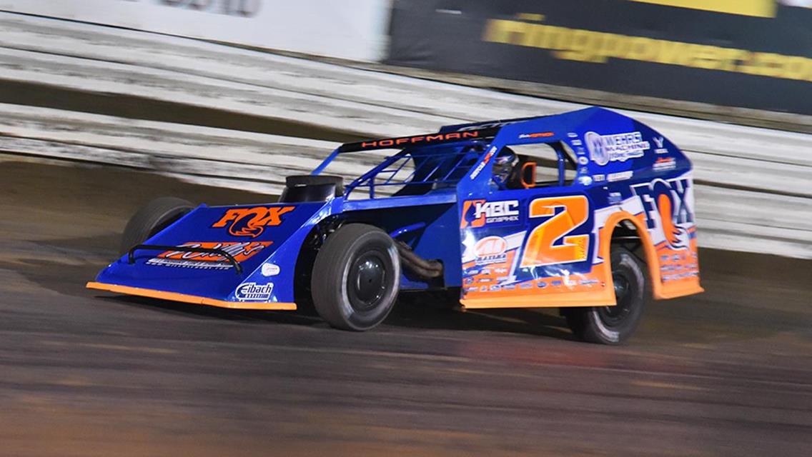 Hoffman kicks off DIRTcar Nationals in victory lane