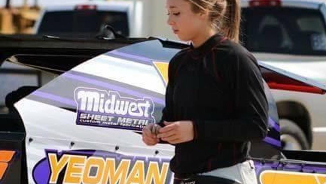 Racing a family tradition for teen B-Mod driver Lexy Vanzandt