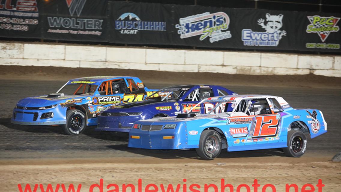 SCHEFFLER SAILS TO CAUTION FREE, OUTAGAMIE OPENER LATE MODEL WIN