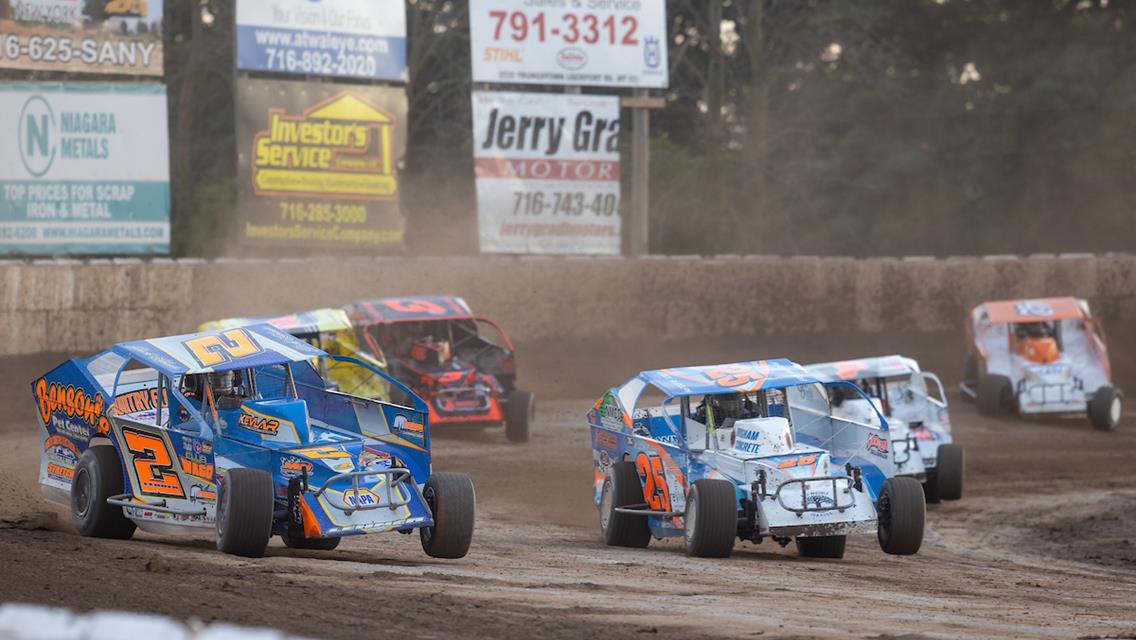 Tight points battles, local stars lead Super DIRTcar Series back to Ransomville Speedway