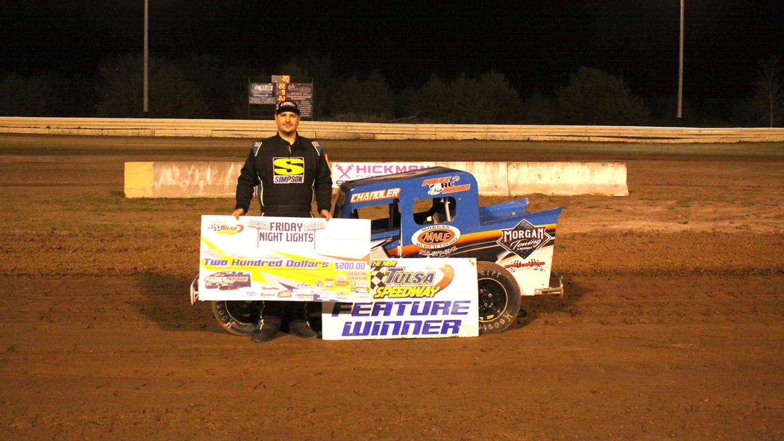 Chandler Foltz Wins at Tulsa Speedway with the NOW600 Sooner State Dwarf Car Series!