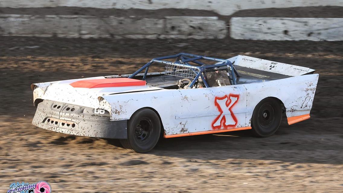 Buddy Kniss Wins Hobby Stock Nationals At Antioch Speedway