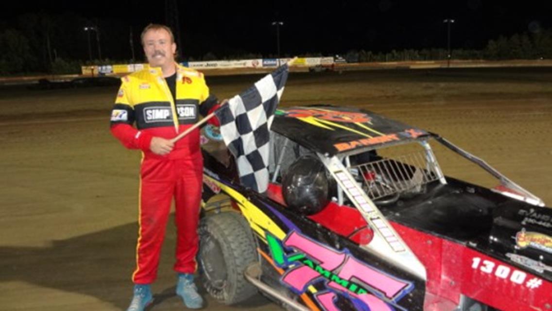 STRATTON WINS TIGHT BATTLE FOR 9TH WIN IN MOD LITES