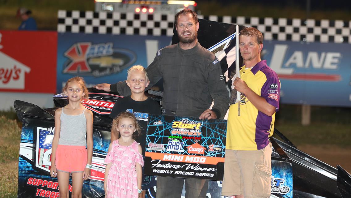 Morris Gets First Feature Win at Stuart Speedway