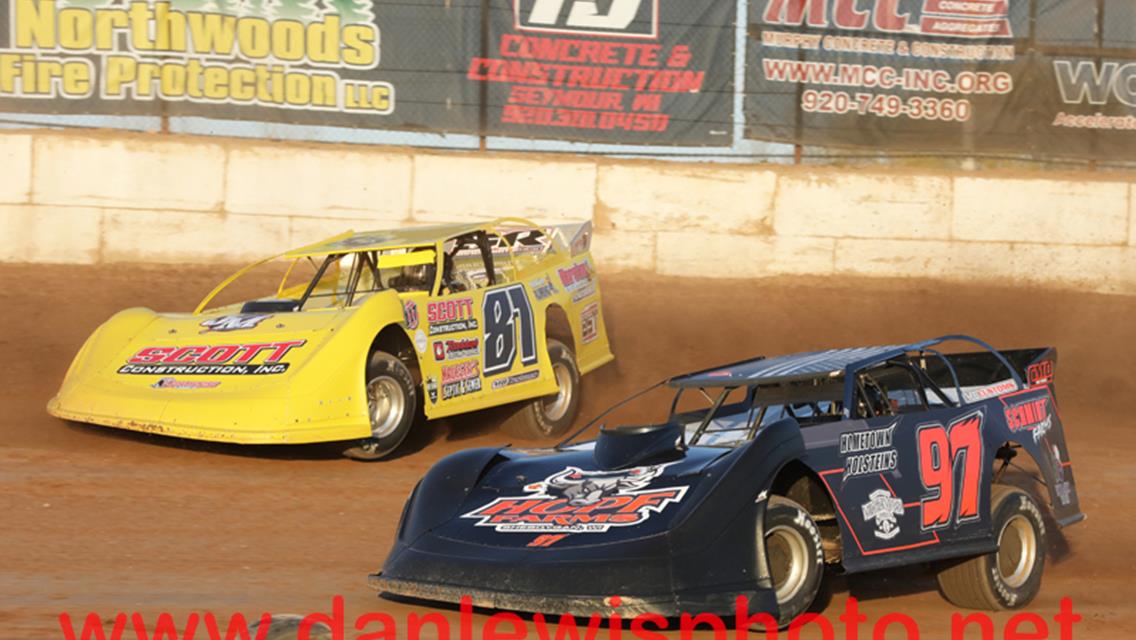 SCHEFFLER SAILS TO CAUTION FREE, OUTAGAMIE OPENER LATE MODEL WIN