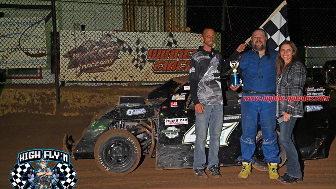 Griggs wins Mod Lite special at KC Raceway