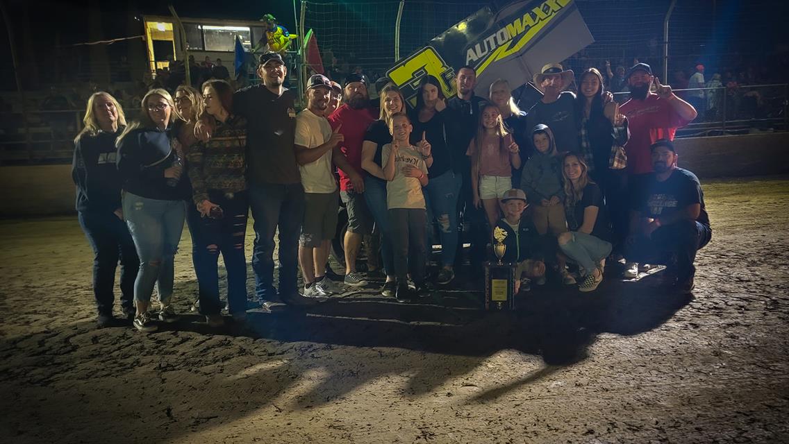 William Fielding Wins Fantastic Sprint Car Race