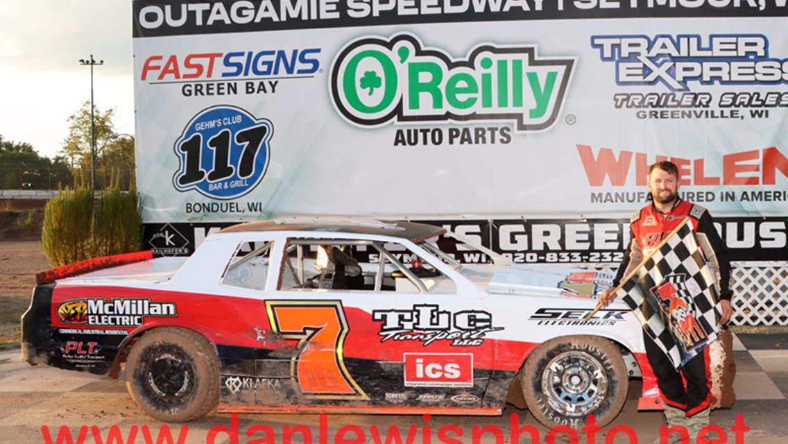 Whitman, Mullen, Demars,Gennet, and Schulte Kick Off Labor Day Weekend With Wins