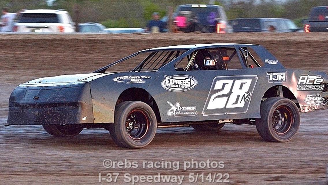 Late Models and Late Mothers Day @ I-37 Speedway