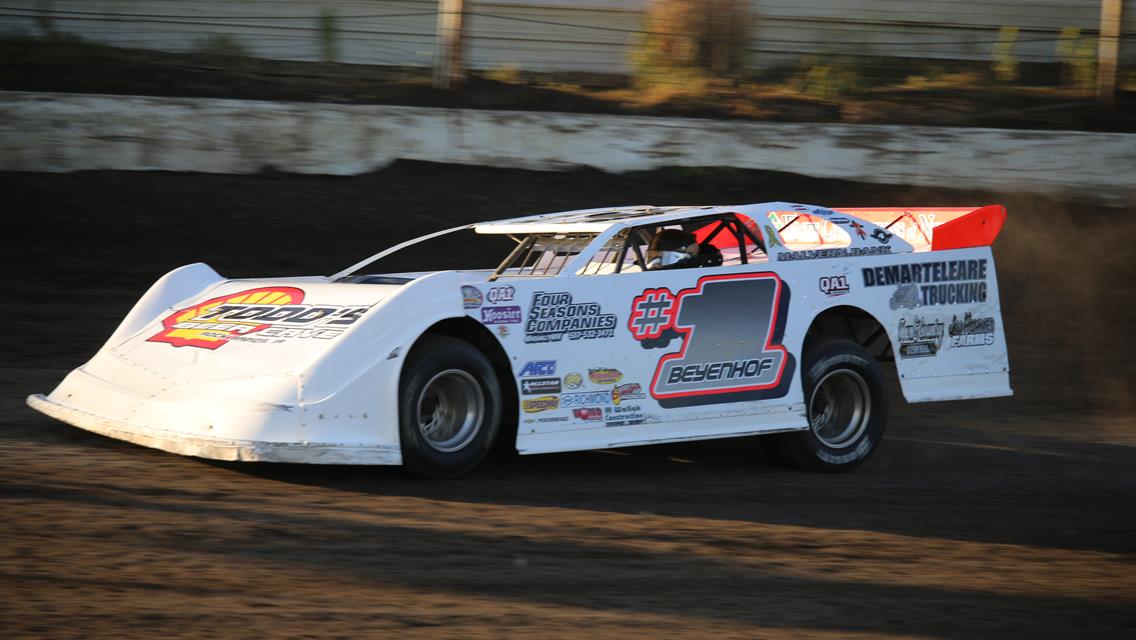 Tri-State Late Models &amp; Hobby Stock Special tonight!
