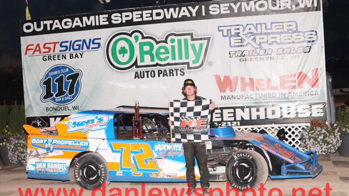 Schmidt, Woods, Stedjee, Vanderloop, Van Straten, and Kaufert Nab Independence Day Checkers