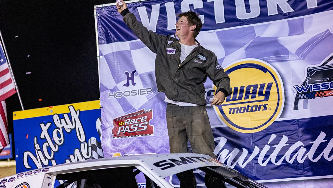Jake Smith&#39;s perfect night ends with a MPH Invitational Pure Stock victory