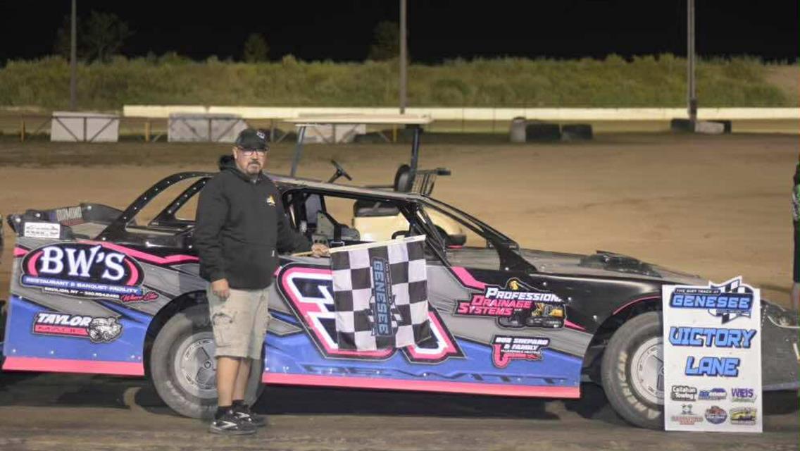 Autograph Night &amp; Ace Family Giveaway Pack the Stands as 80 Cars Hit The Dirt Track at Genesee