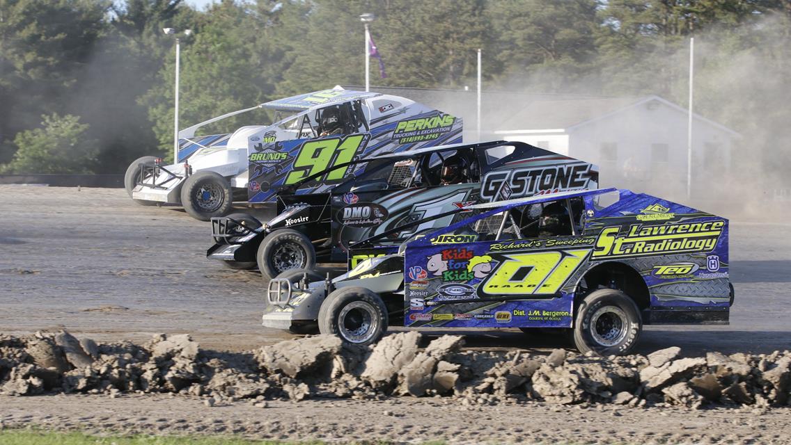 Saturday Racing Presented by Plattsburgh Ford &amp; My Cup of Tea