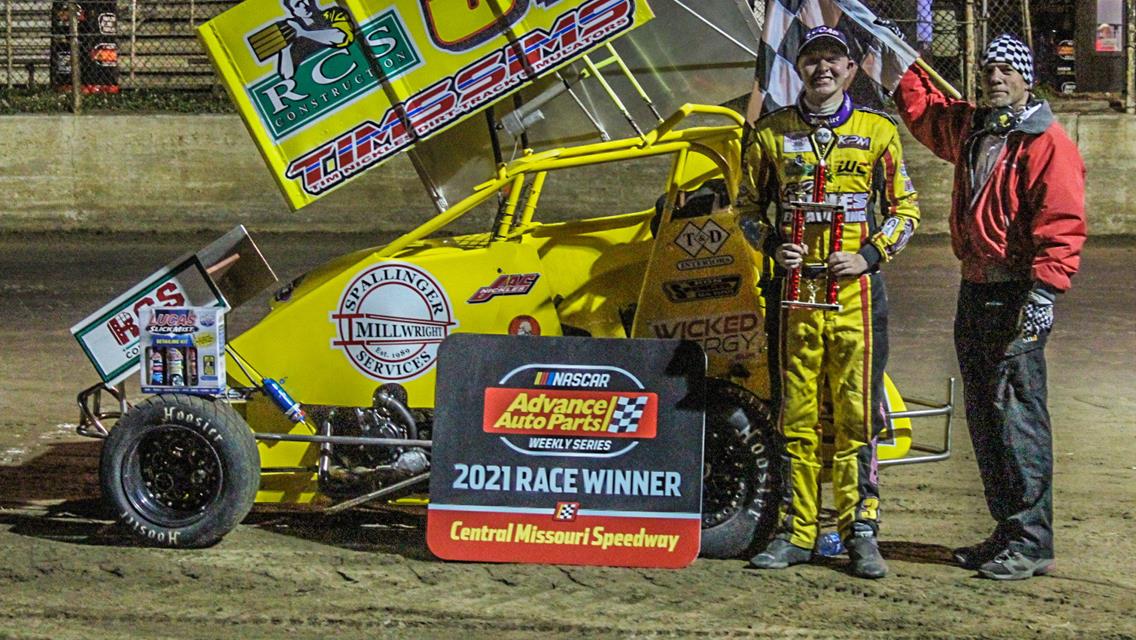 Jac Nickles Grabs POWRi Lightning Sprint Nationals Night One Win