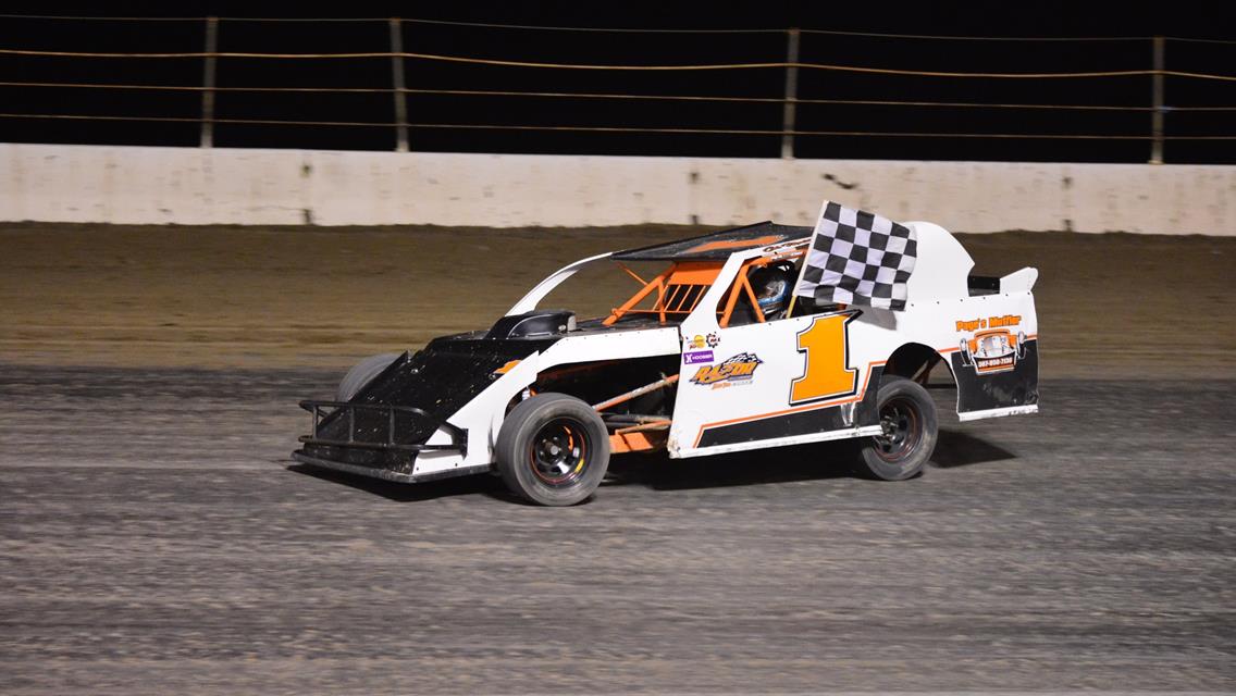 Sweetwater Speedway Delivers Thrilling Action, Sets Stage for Championship Showdown