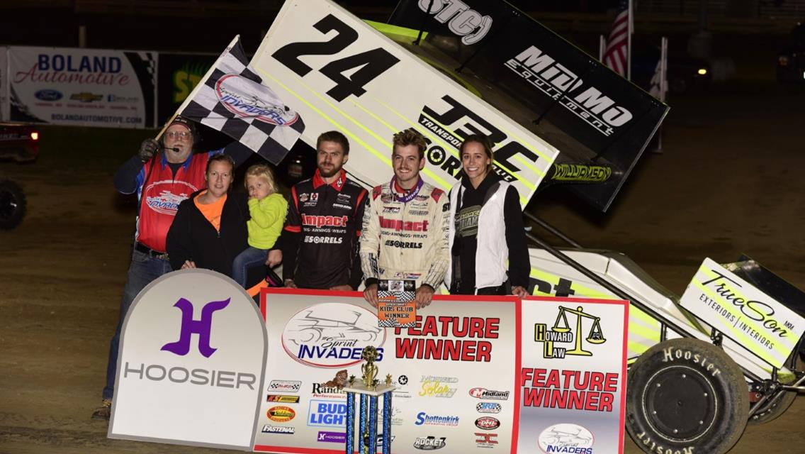 Garet Williamson Wrangles Sprint Invaders Feature at Quincy; Cody Wehrle is Series Champ!