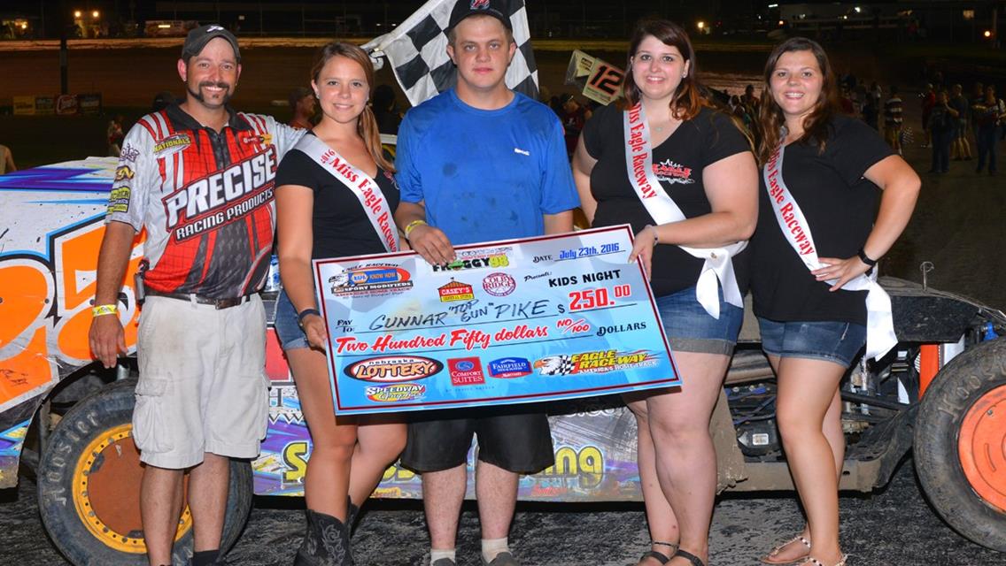 Hadan, Pike, Richards, Dover &amp; Armstrong victorious at Kid&#39;s Night!