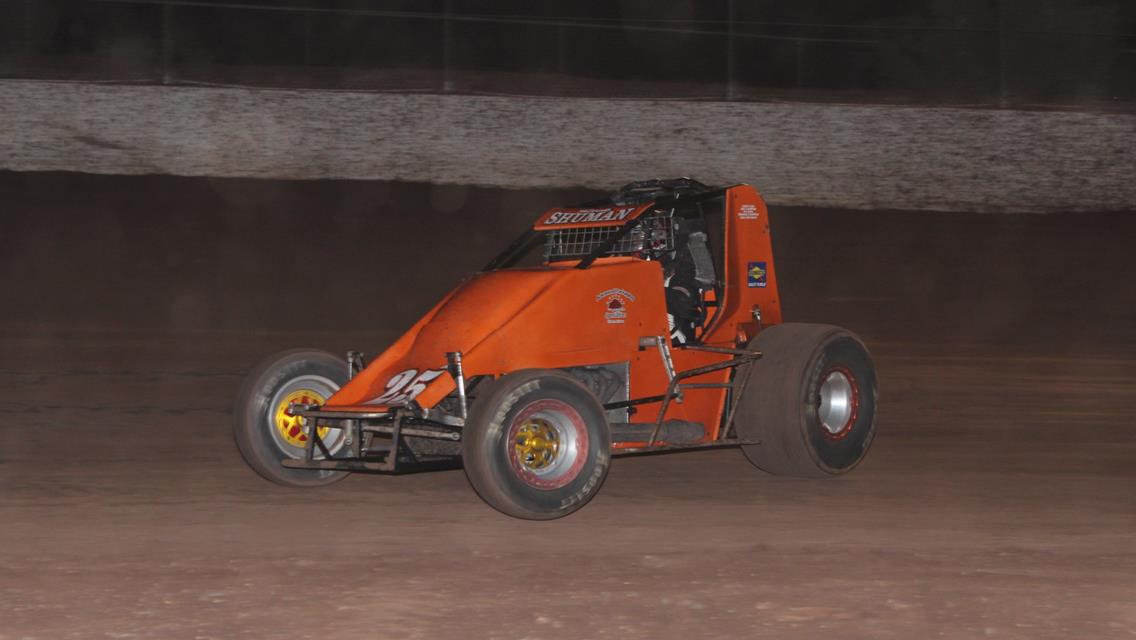 Rick Shuman Scores Top-Ten with the NMMRA Sprint Cars at Show Low Speedway Park