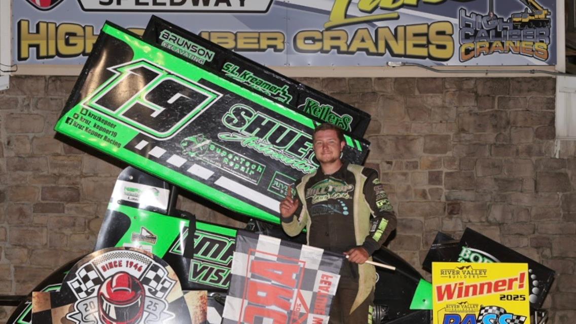 5/10/25 - Eckert, Snook, Geesaman Score 2nd Wins of Year at SG, Kepner Wins in Thrilling 305 Feature