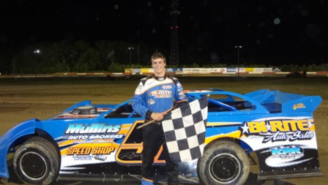 ANDREW MULLINS REGAINS LEAD ON FINAL TURN IN LATE MODEL THRILLER