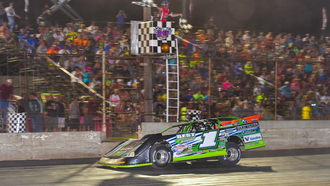 Richards Knows How; Wins at Tri-City Speedway