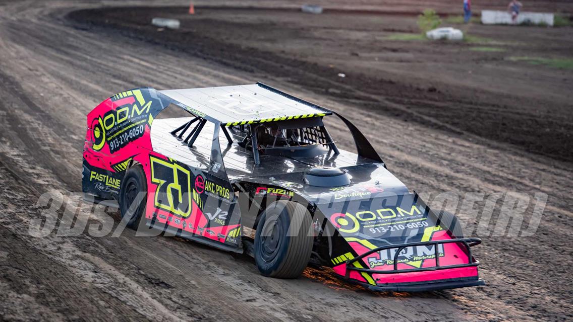 Connor Lee, Aaron Halpain, Jake Richards, Kevin Wasserman &amp; Cale Hancock Headline Friday Night Lights at Tulsa Speedway