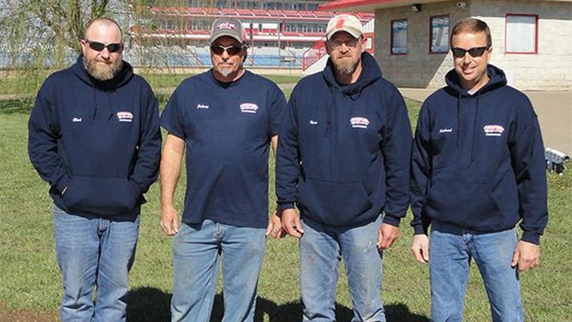 Grounds and maintenance crew makes Lucas Oil Speedway sparkle