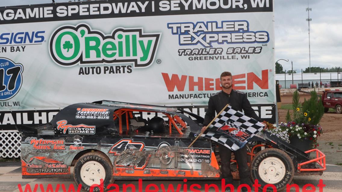 Mullen Doubles Down While Woods, Schmidt, and Booth Nab Fair Checkers