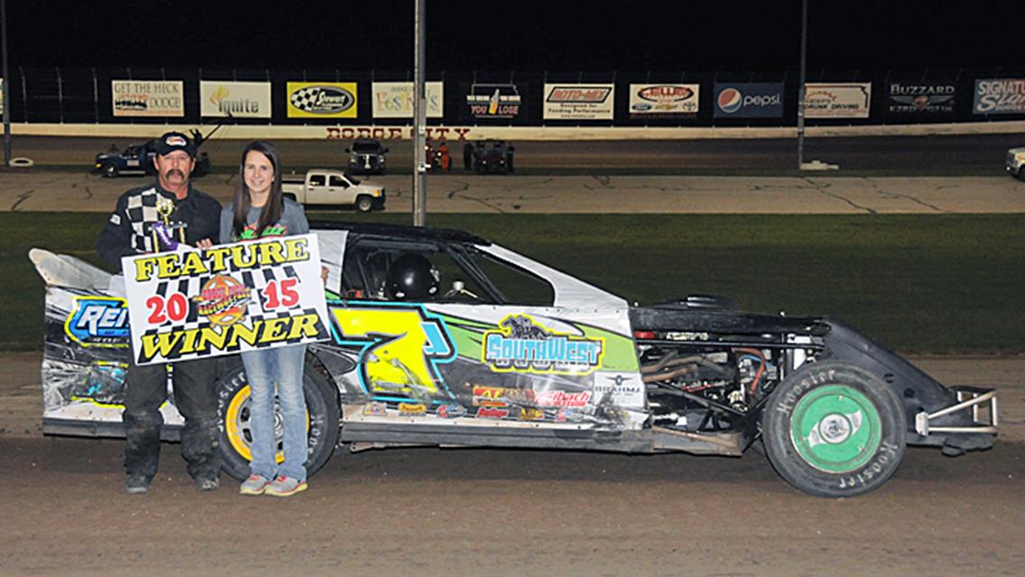 Dodge City Raceway Park Saturday Report &amp; Photos