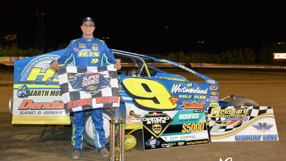 SHEPPARD SHINES BRIGHT AT â€œDIAMOND STATE 50â€?