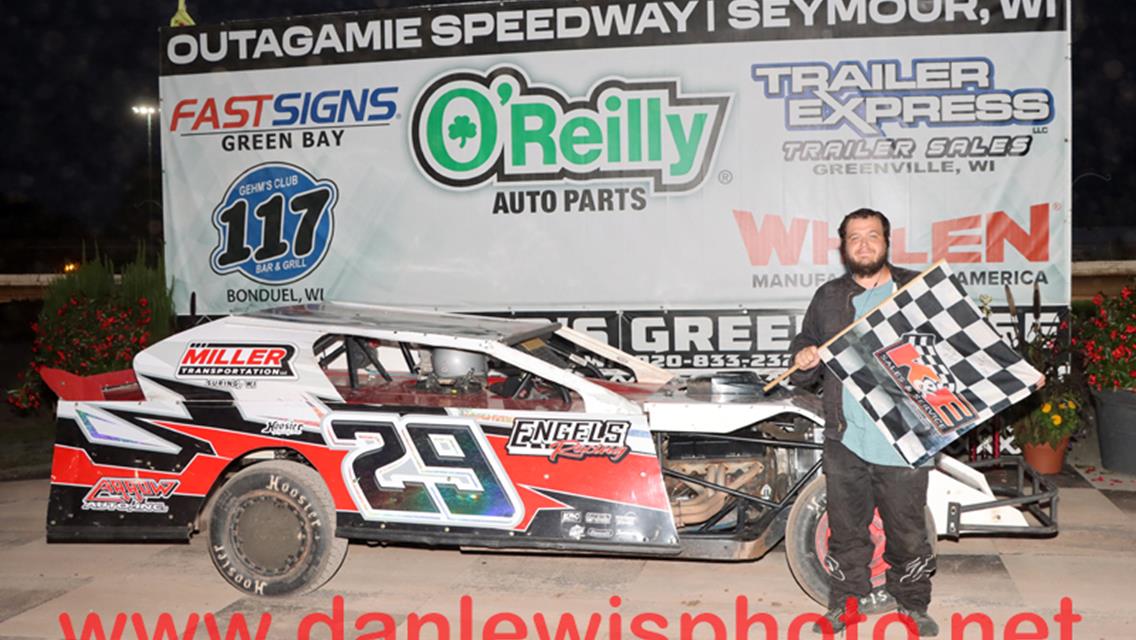 YARIE COPS OUTAGAMIE MODS; WENZEL WINS STOCK CAR BATTLE &amp; WAR (DeMars first time sportmod winner as champions crowned in all divisions).