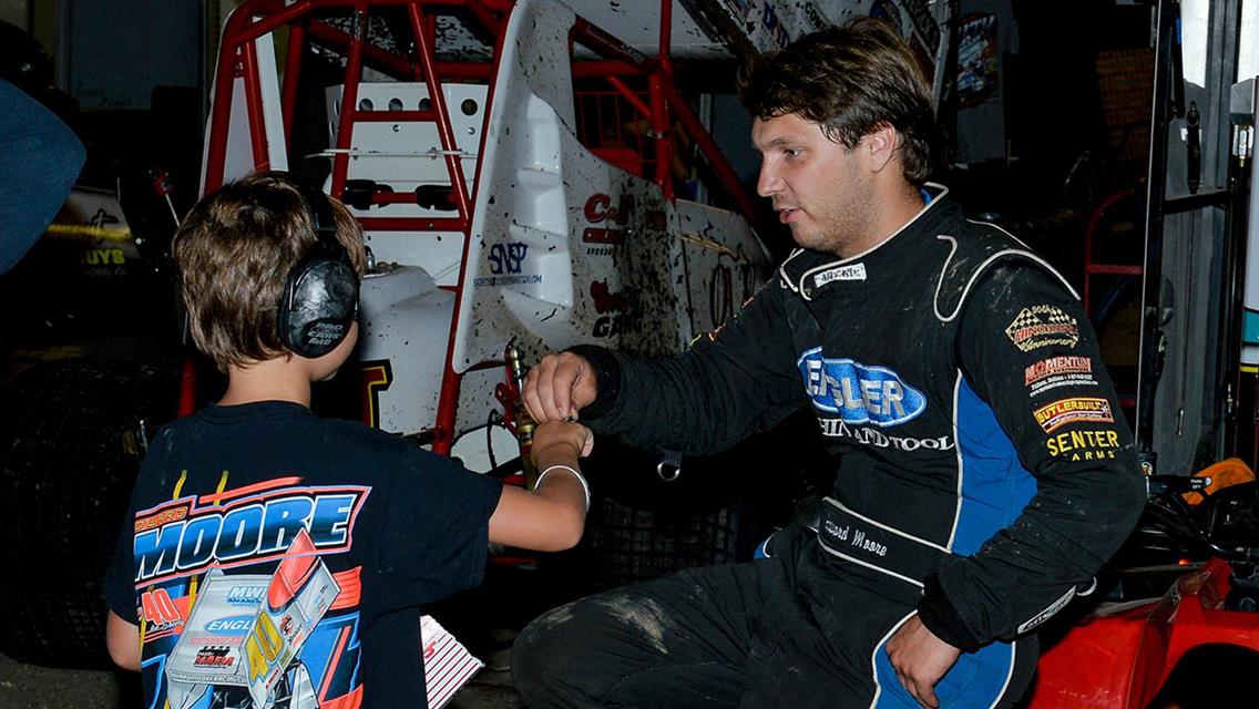 Back-To-Back Podium Finishes in Outlaw Midgets