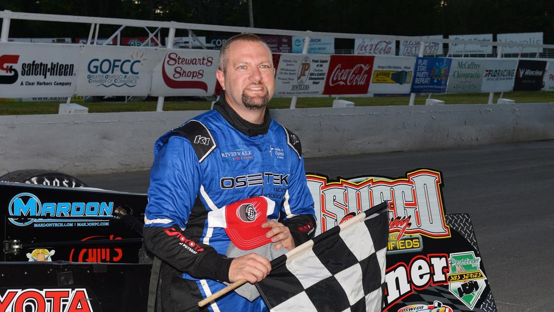 11th to 1st: Dave Shullick Jr. Dominates Late to Win First Burke&#39;s Do It Best Home Centers Novelis Supermodified Twin 40