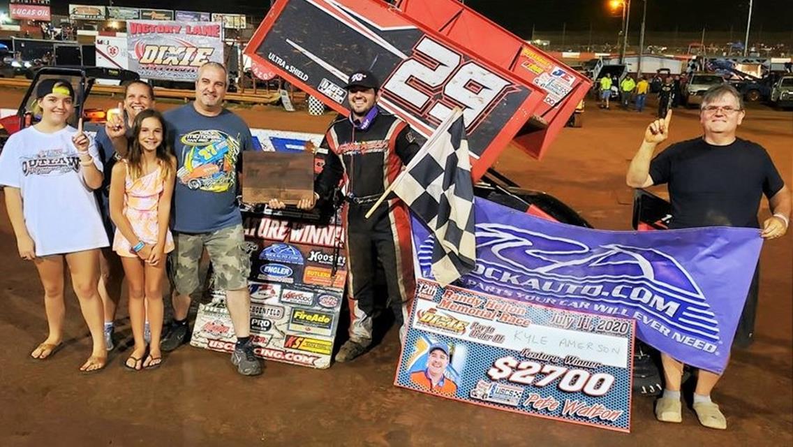 Kyle Amerson raced to his career-first USCS Outlaw Thunder Tour win in Helton Memorial at Dixie speedway on Saturday
