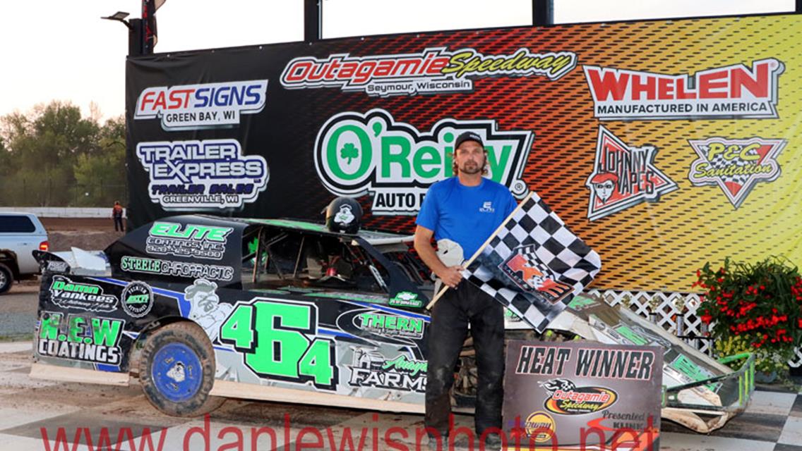 IMCA Sport Mod Rookie Coy Vlies cashes in at Outagamie Speedway.