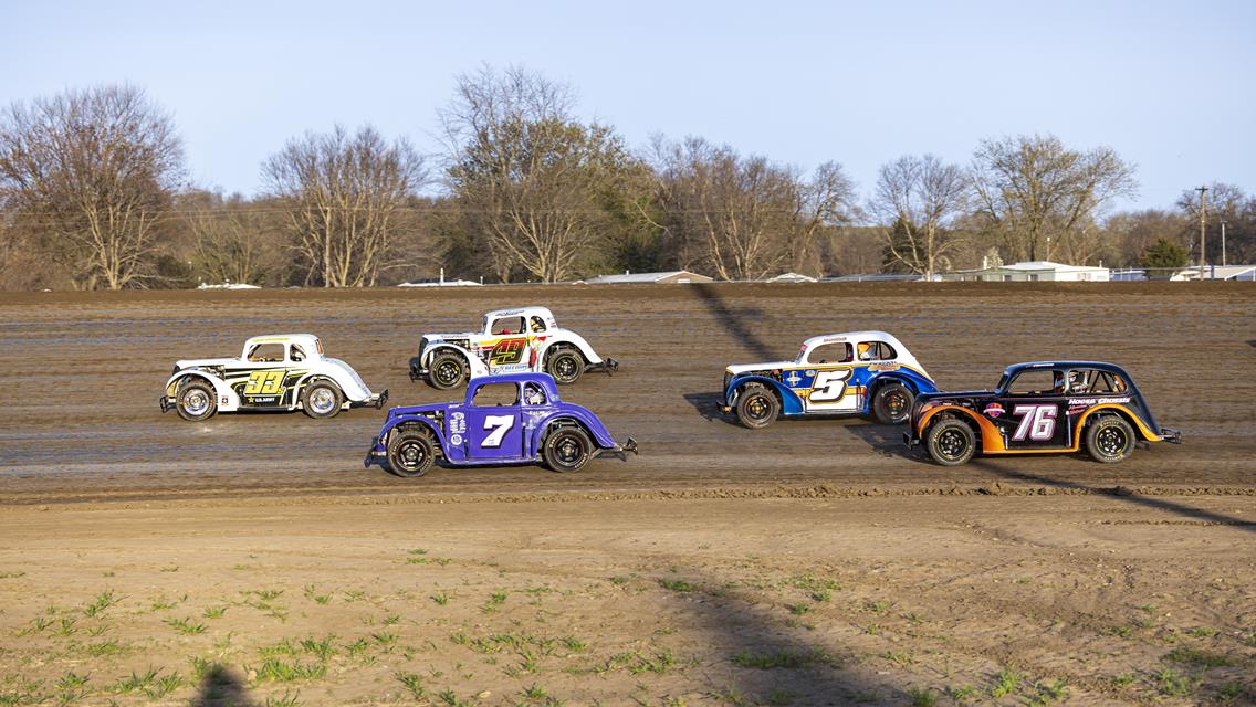 Timber Lanes Season Opener At Maquoketa Speedway Hosts 138 Cars
