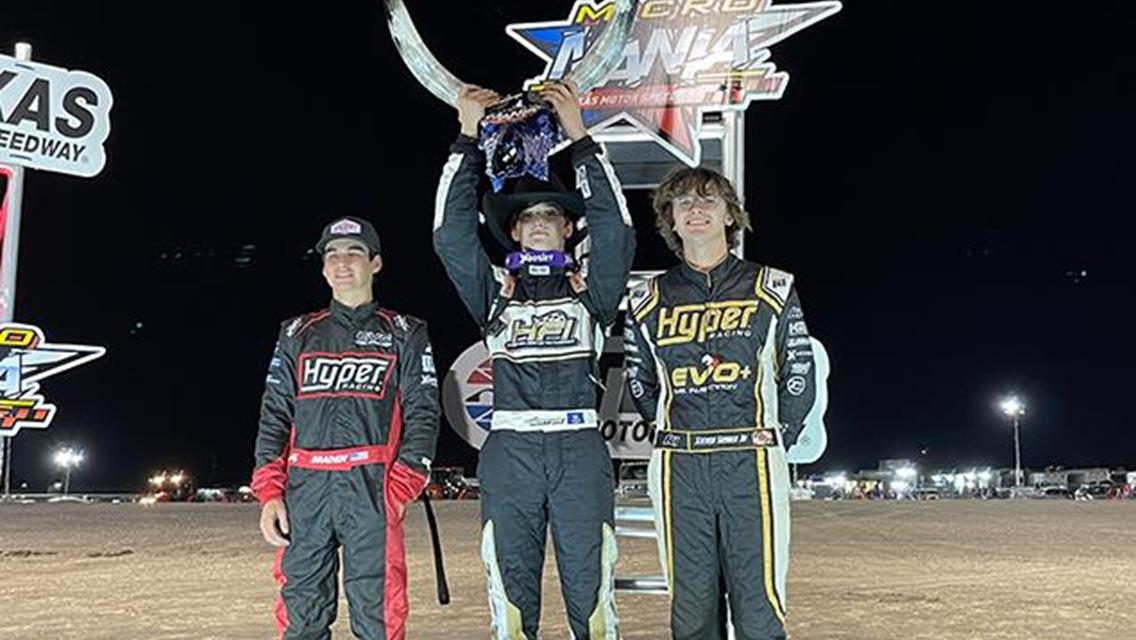 Chelby Hinton Captures Checkers in Micro Mania KKM Challenge Championship Night Win with POWRi Outlaw Micros