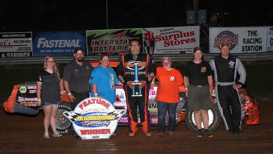 Robinson, Harris, Divine, Barr and Almanza Share Busy Bloomington Winner’s Circle as Deckard and Hehman Wrap Up Track Titles