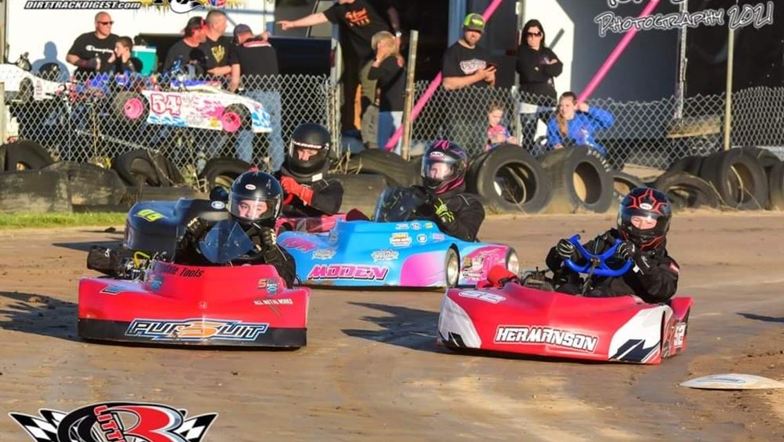 Anstett, Pollow, Schulz, Paonessa, Porter, Holmes, and Just Win Opening Night at Little R