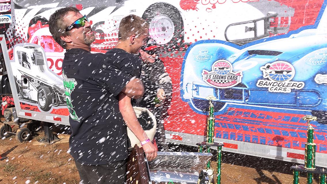 Kringas Wins Dirt Nationals