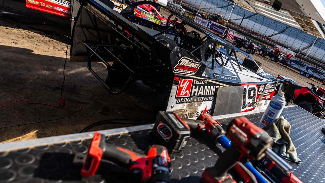 Knoxville Raceway (Knoxville, IA) – Lucas Oil Late Model Dirt Series – Knoxville Nationals – September 18th-20th, 2025. (Heath Lawson Photo)