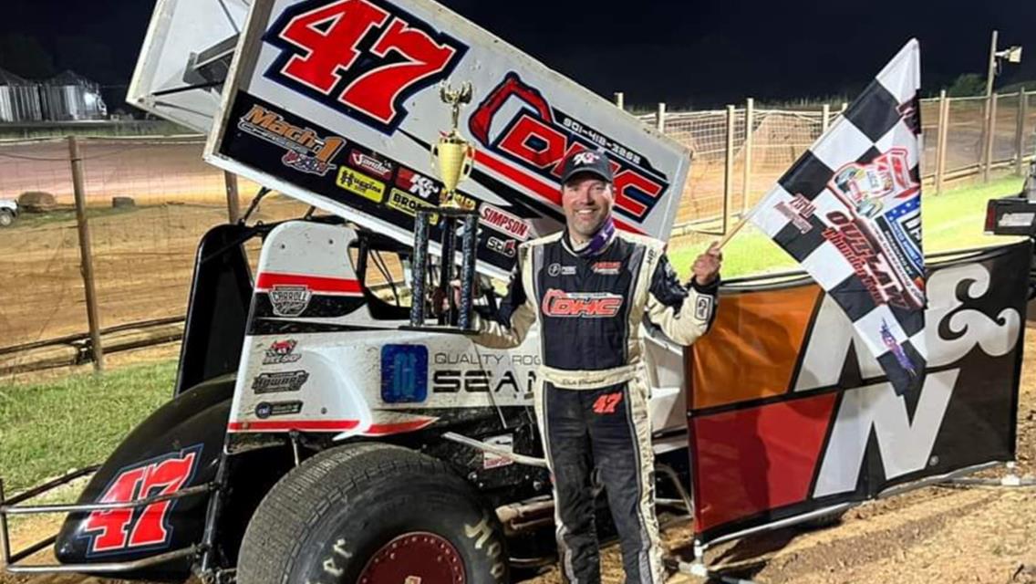 Dale Howard charges to fifth USCS win of 2022 in Thunderhill final.