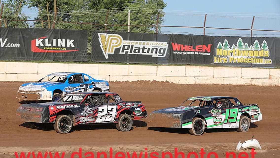 SCHEFFLER SHREDS OUTAGAMIE LATE MODEL FOES