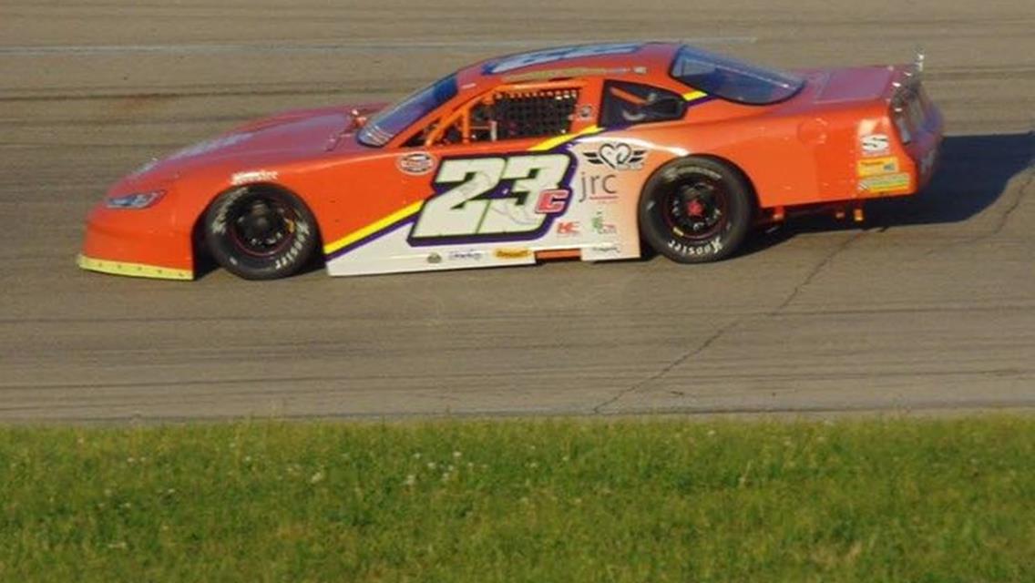 Chick Conquers Busy Weekend in Asphalt Late Model and Dirt Midget