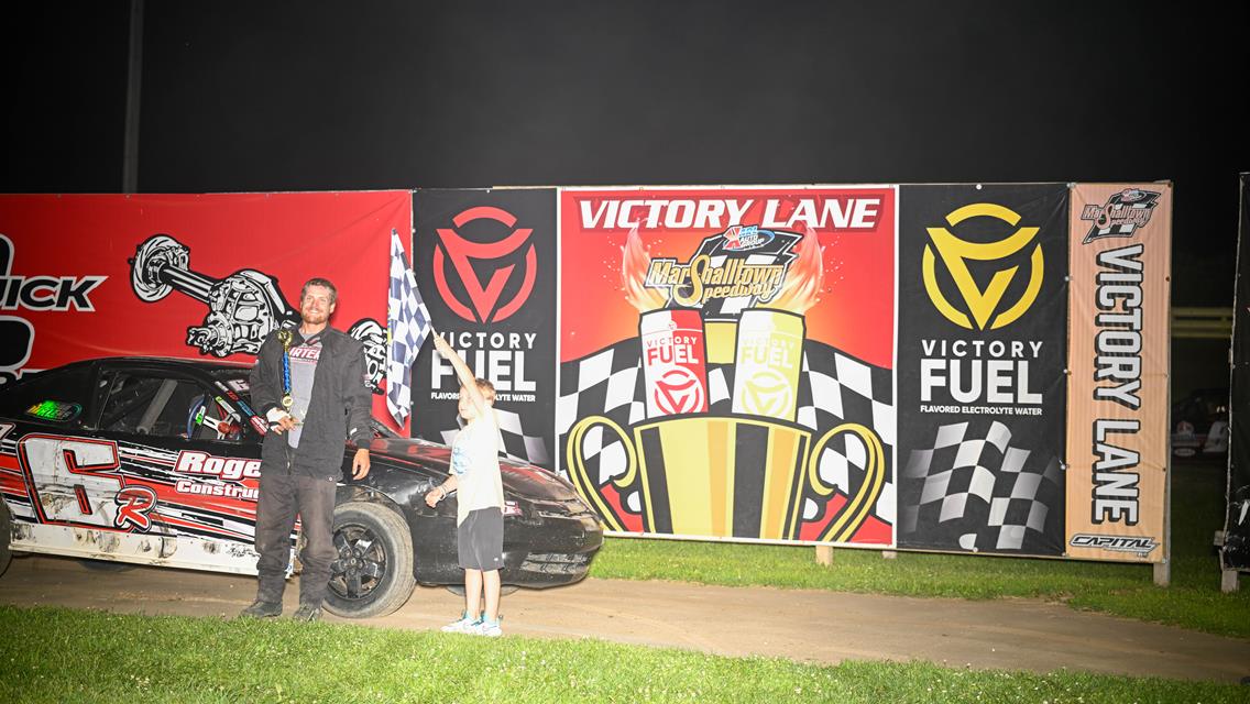 Gaylord wins a banger by .020 at the line over Devilbiss.