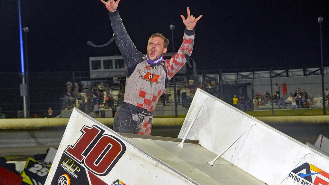 Landon Britt Lands First ASCS National Win By Inches At Arrowhead Speedway!