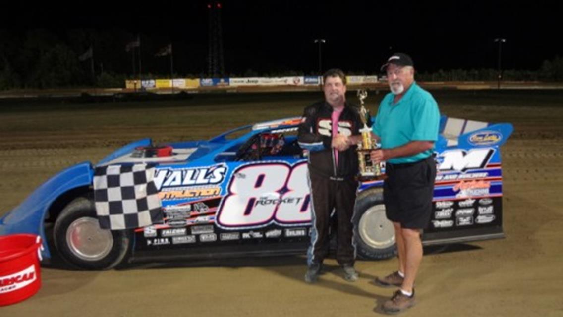 ELLIOTT WINS LUCKY 13TH IN SUPER LATE MODELS