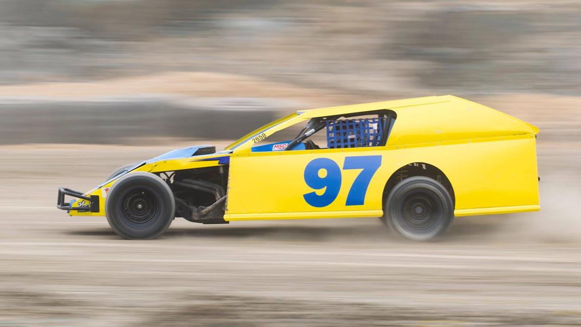 Thirteen Cars Attend First Practice at LOW Speedway